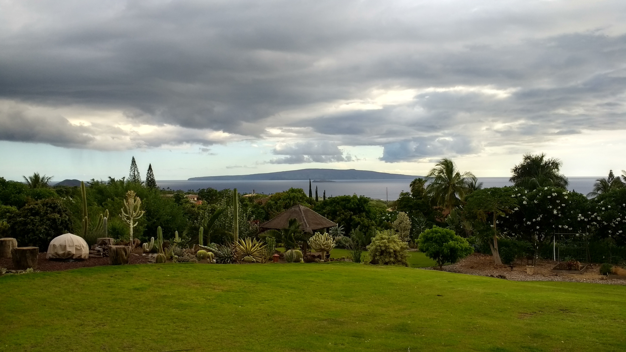 Kaho olawe island on horizon